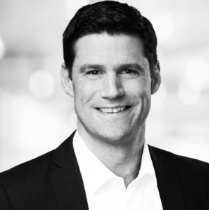 Headshot of Nicholas Ruthven